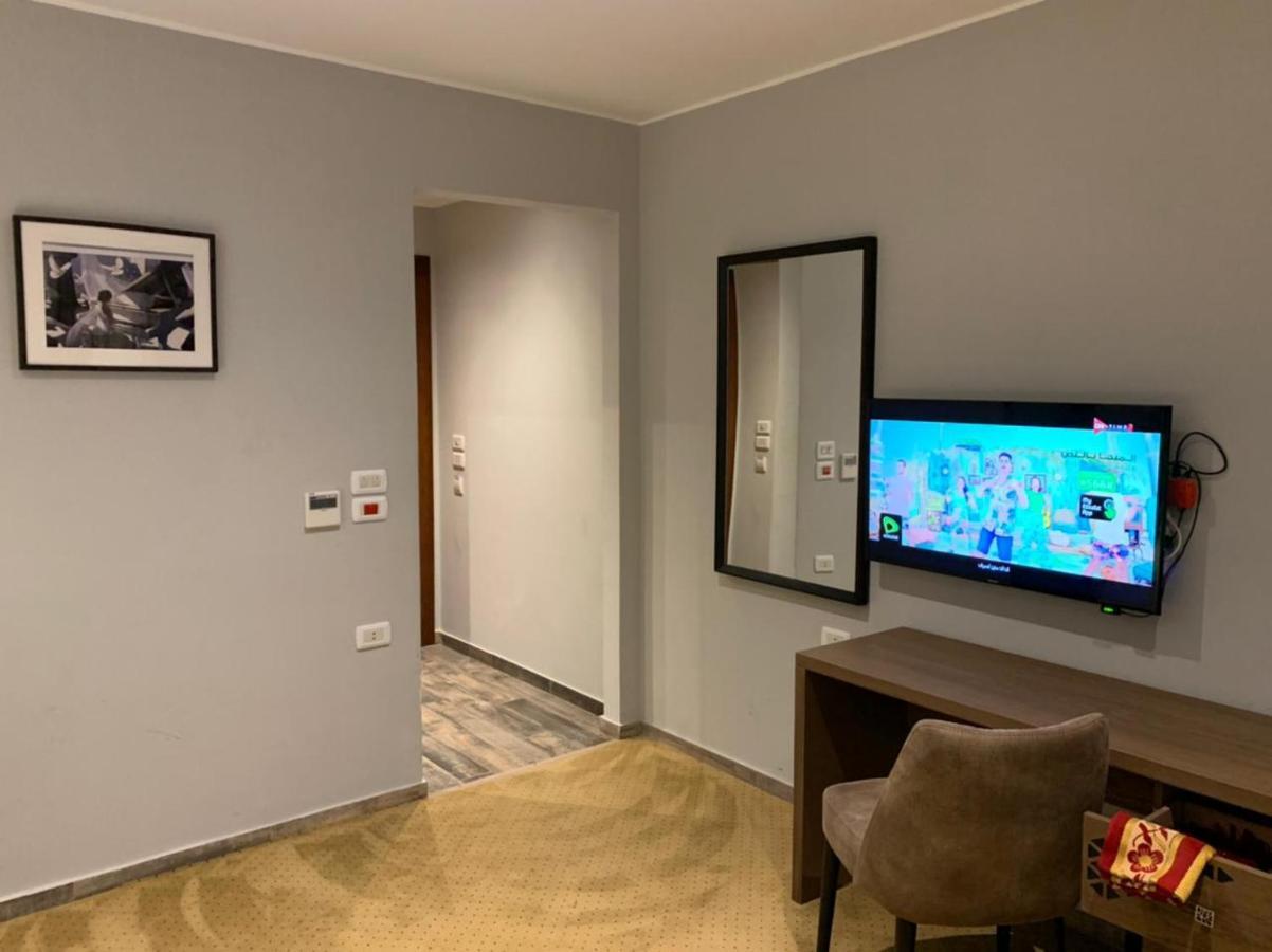 Point 11 Residence Дімаїт Екстер'єр фото